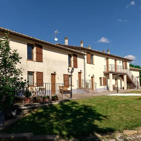Apartman Splendid In With Shared Pool Sassoferrato